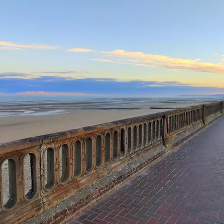Kerwatt - Grande Et Belle Maison De Avec Jardin, Proche Centre Et Cabourg