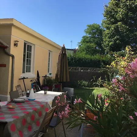 Kerwatt - Grande Et Belle Maison De Avec Jardin, Proche Centre Et Hébergement de vacances Cabourg